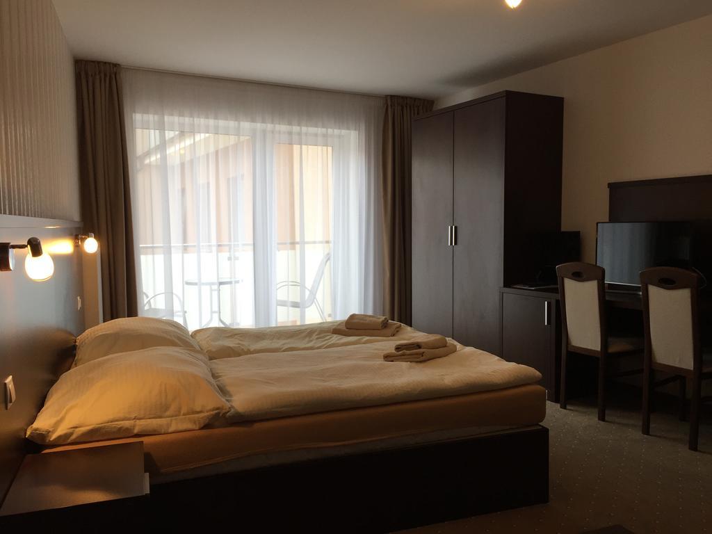 Garni Hotel Anne-Mary П'єштяни Екстер'єр фото