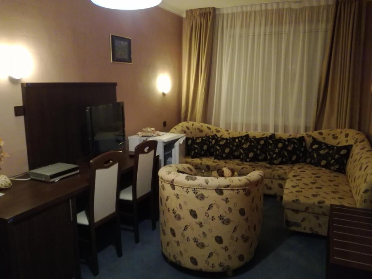 Garni Hotel Anne-Mary П'єштяни Екстер'єр фото